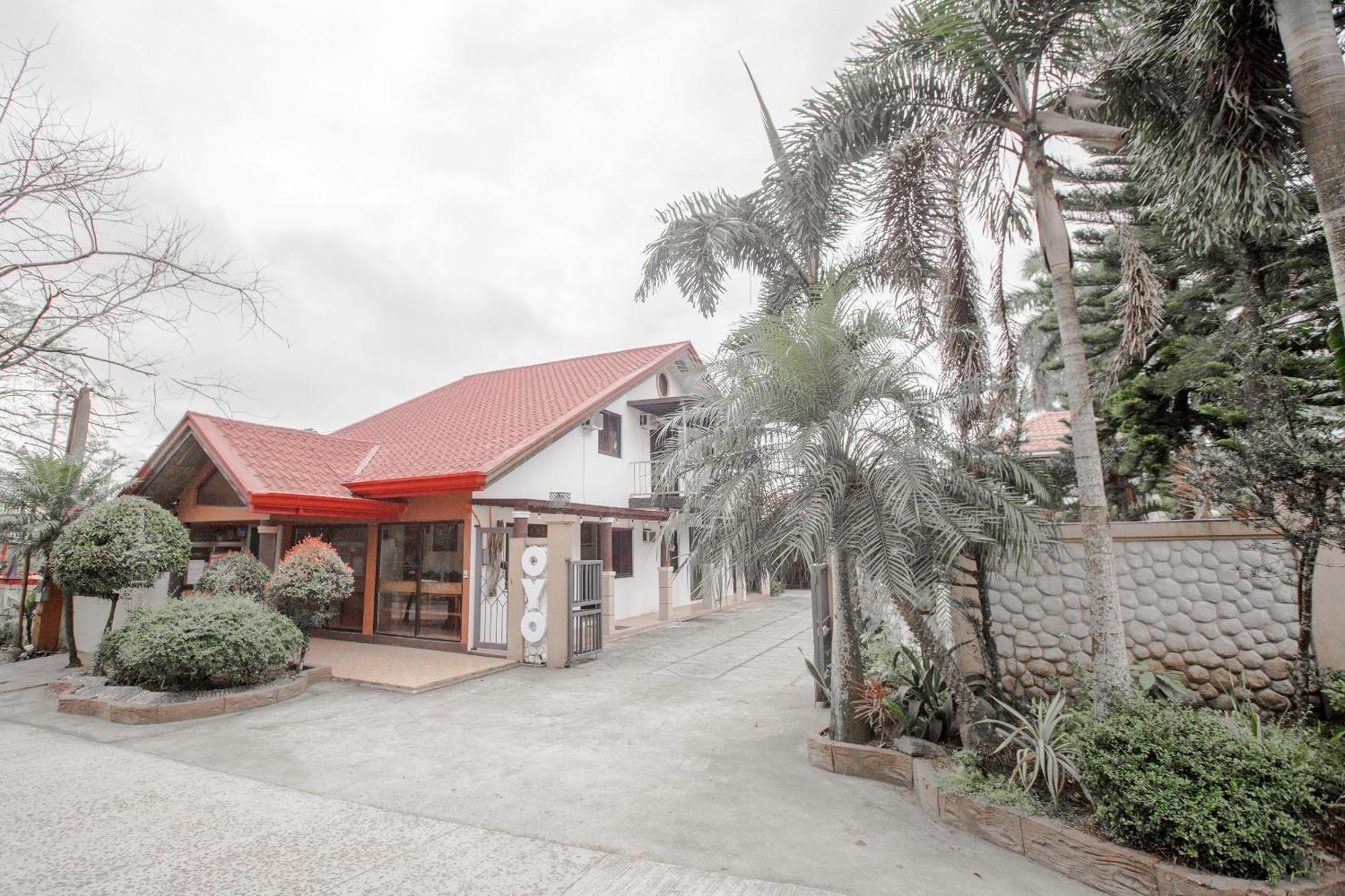 Oyo 741 Sierra Travellers Inn Tagaytay City Exterior photo