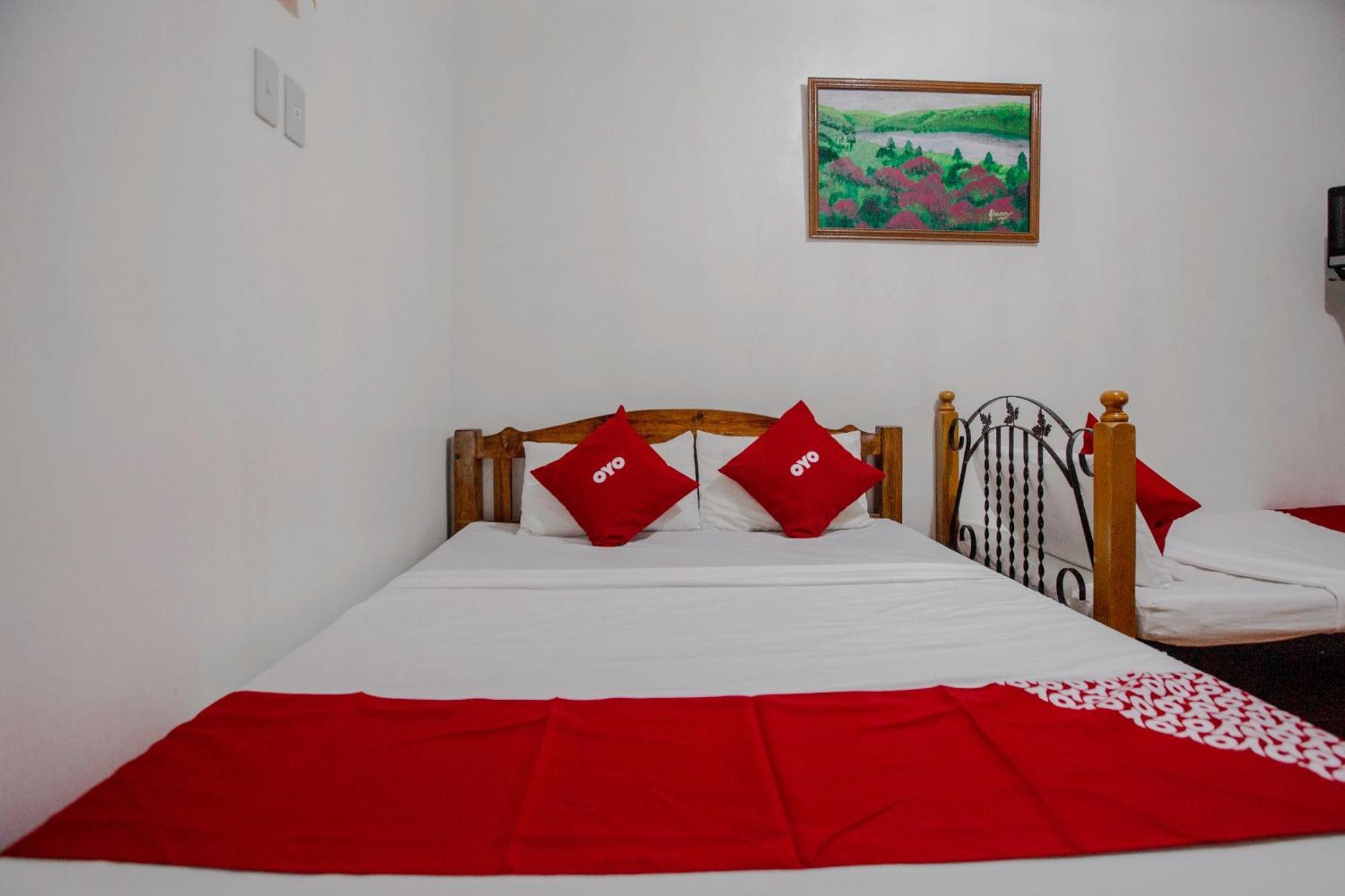 Oyo 741 Sierra Travellers Inn Tagaytay City Exterior photo