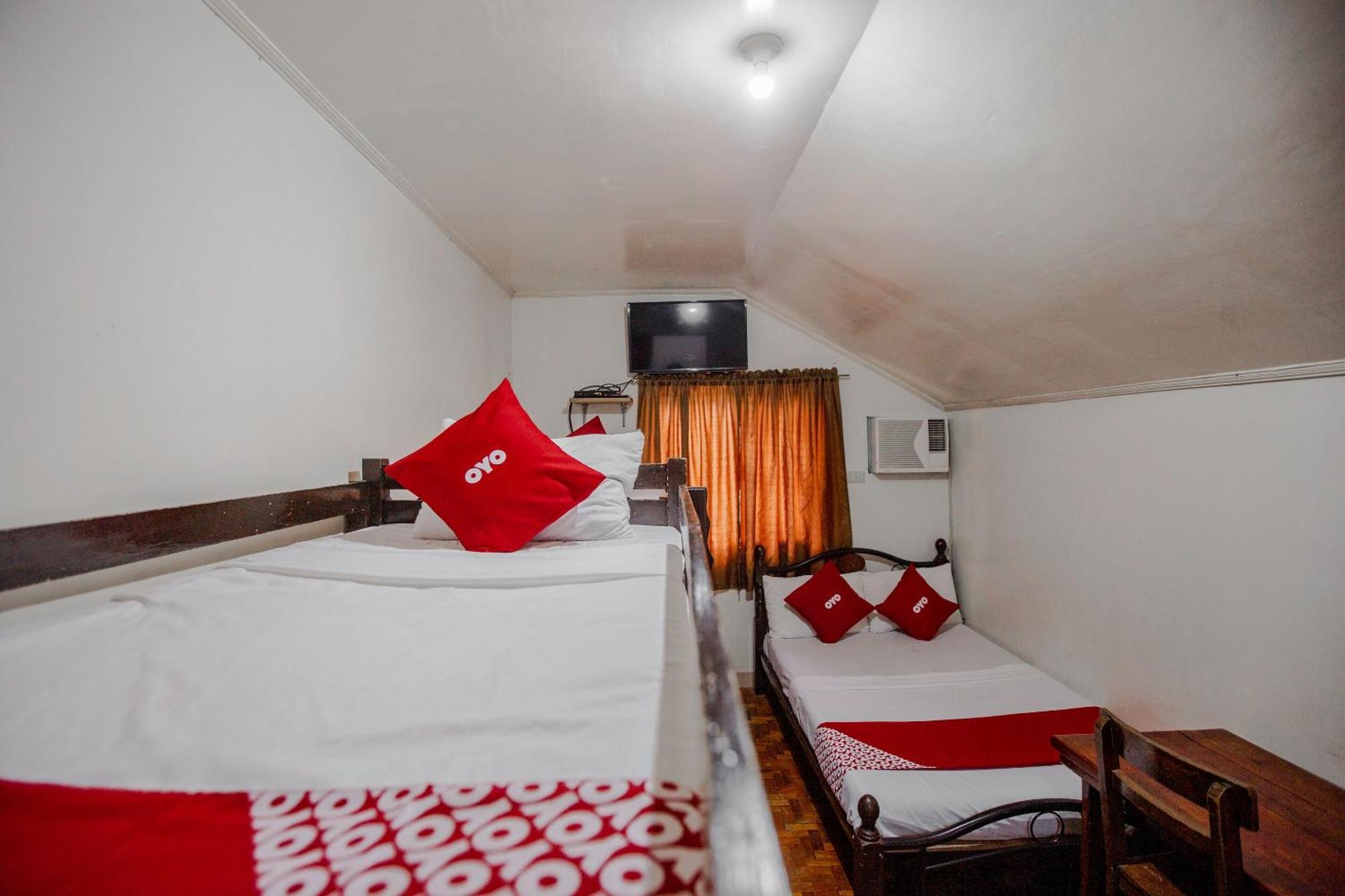 Oyo 741 Sierra Travellers Inn Tagaytay City Exterior photo