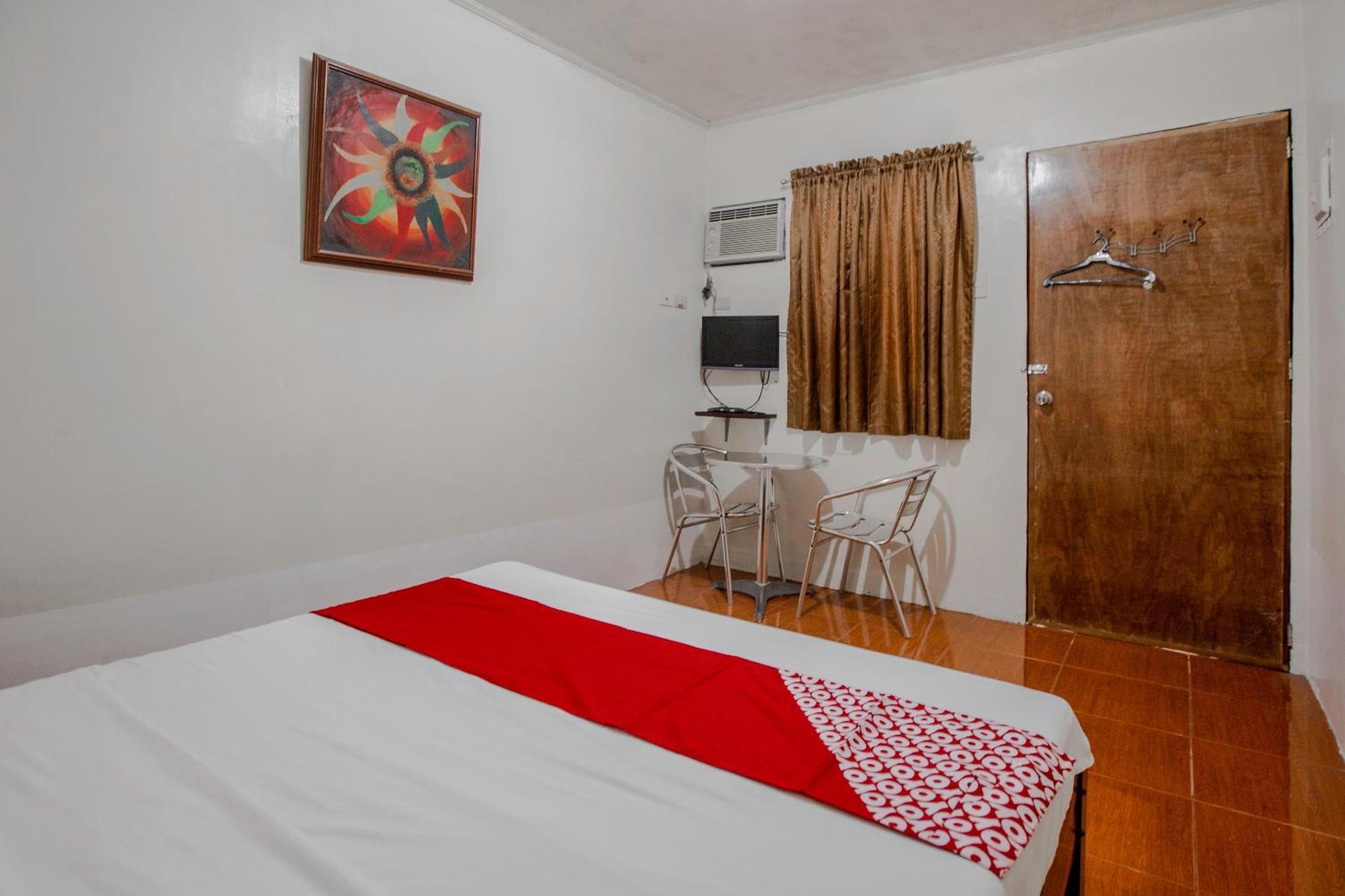 Oyo 741 Sierra Travellers Inn Tagaytay City Exterior photo